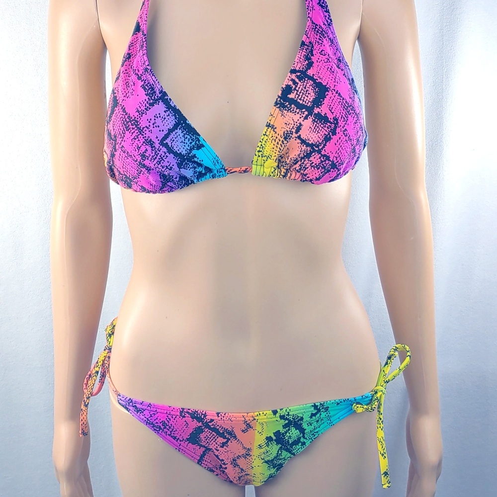 Freestyle 2 Piece Bikini Size 8 Multi Color